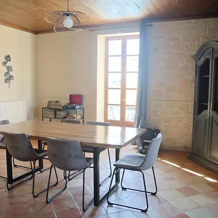 Domaine Prive Avec Piscine Et 5,5 Hectares *